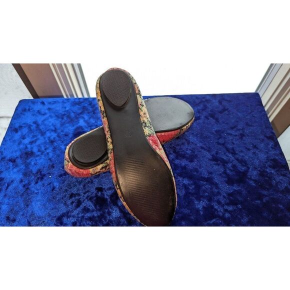 Beifuni floral sequin flats size 38 looks to be about a size 6. Vintage? - Picture 2 of 5